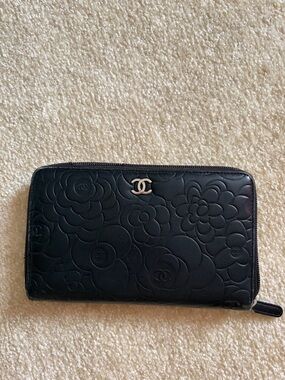 CHANEL Black Camellia Quilted Zip-Around Wallet